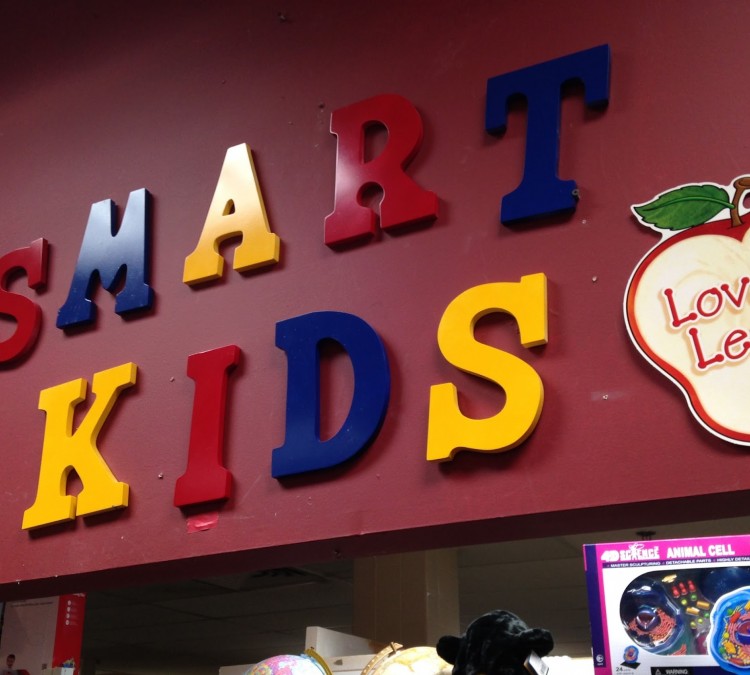 smart-kids-toy-store-photo